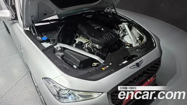 Genesis G70 2018 — ფოტო 8/31