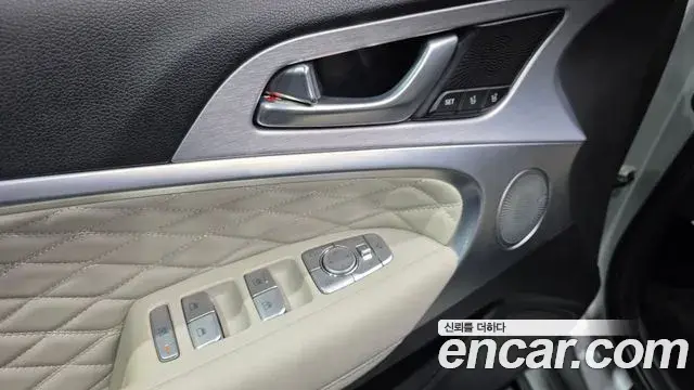 Genesis G70 2018 — ფოტო 21/31