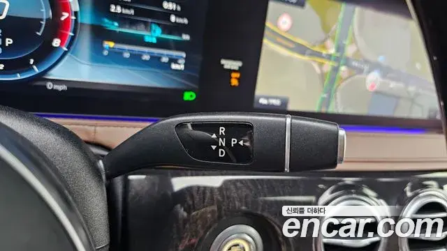 Mercedes-Benz S-Class 2018 — Photo 5/20