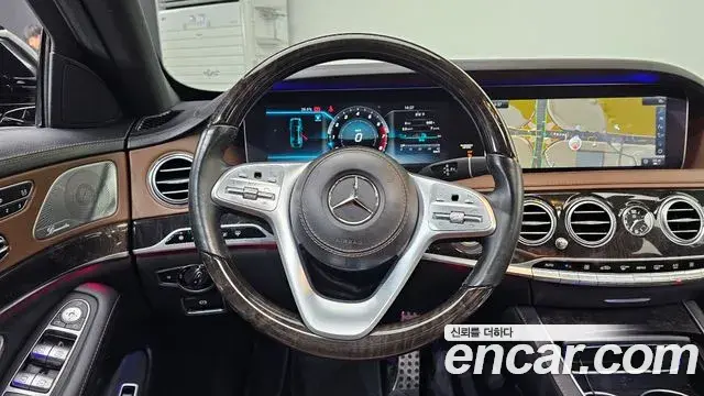 Mercedes-Benz S-Class 2018 — Photo 7/20