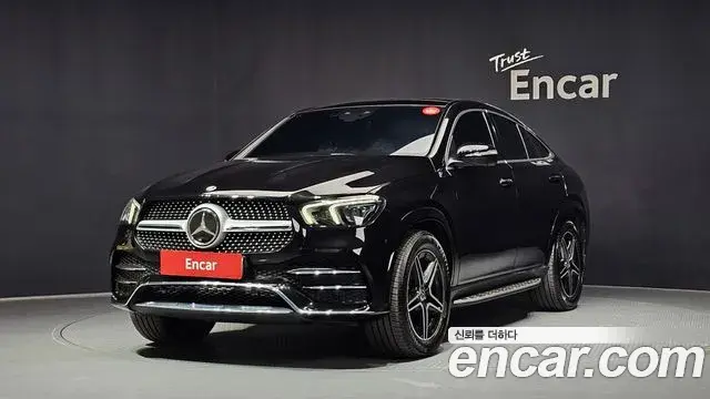 Mercedes-Benz GLE-Class 2021 — ფოტო 14/20