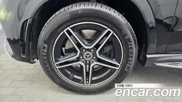 Mercedes-Benz GLE-Class 2021 — ფოტო 1/20