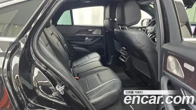 Mercedes-Benz GLE-Class 2021 — ფოტო 13/20