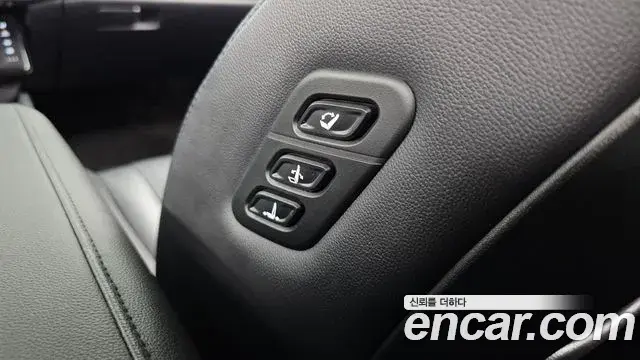 Hyundai Grandeur Hybrid 2023 — Photo 17/34