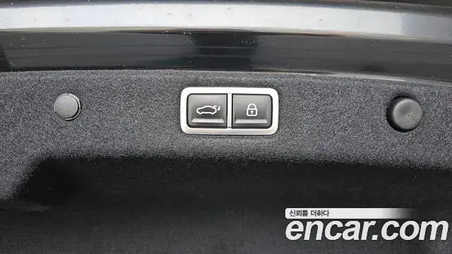 Hyundai Grandeur Hybrid 2023 — Photo 34/34