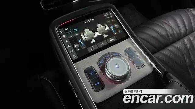 Genesis G90 2022 — Şəkil 28/36