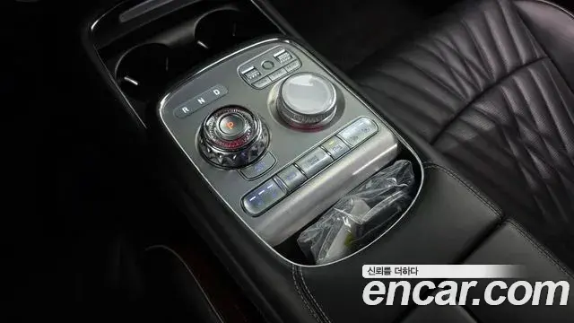 Genesis G90 2022 — Şəkil 22/36