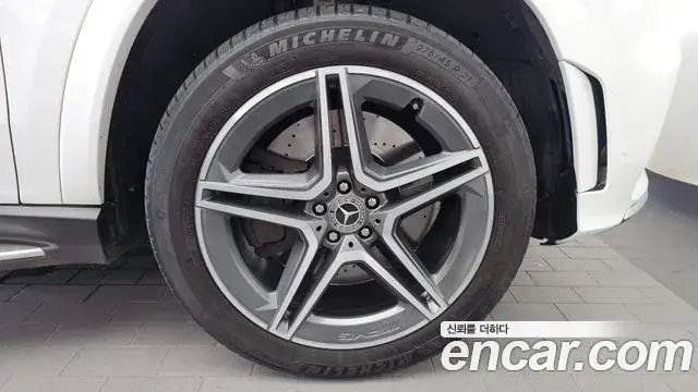 Mercedes-Benz GLS-Class 2022 — Фото 19/20
