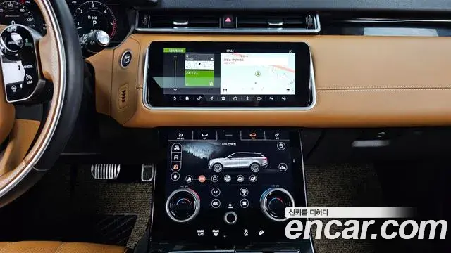 Land Rover Range Rover Velar 2018 — Şəkil 11/34