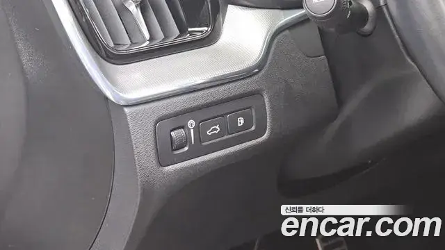 Volvo XC60 2021 — Şəkil 12/32