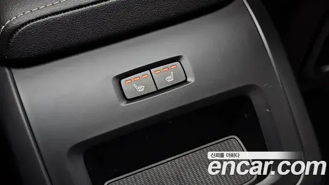 Volvo XC60 2021 — Şəkil 2/32