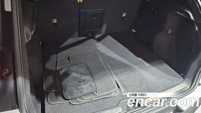 Volvo XC40 2022 — ფოტო 3/30