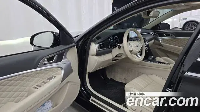 Genesis G70 2021 — Şəkil 34/38