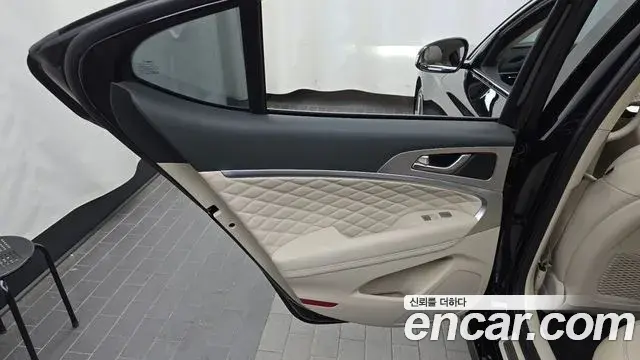 Genesis G70 2021 — Şəkil 29/38