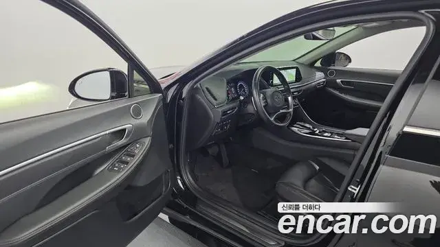 Hyundai Sonata 2022 — Фото 10/20