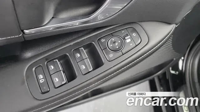 Hyundai Sonata Hybrid 2022 — Photo 21/31