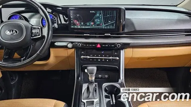 Kia Carnival 2021 — Фото 16/20