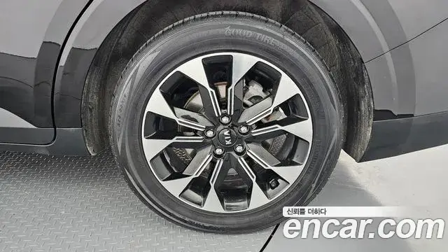 Kia Carnival 2021 — Photo 11/30