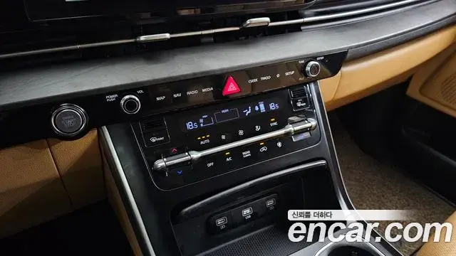Kia Carnival 2021 — Photo 18/30