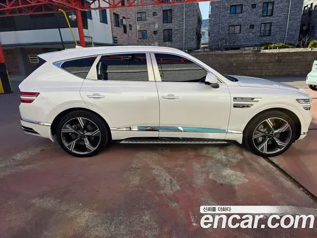 Genesis GV80 2023 — Photo 7/17