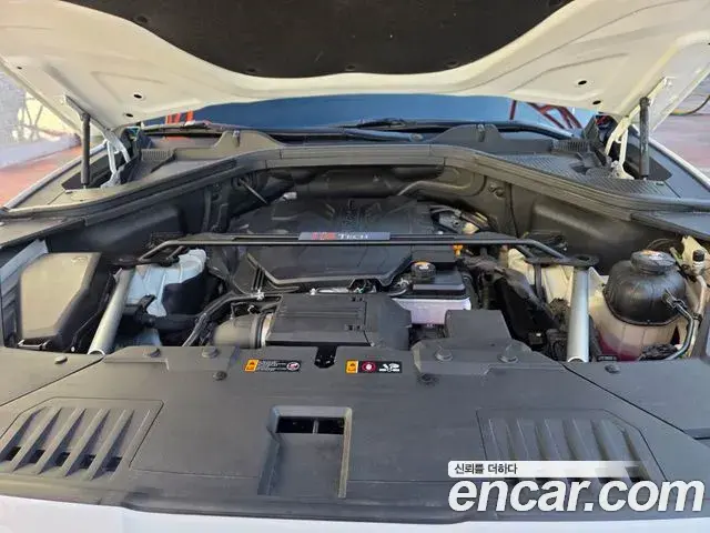 Genesis GV80 2023 — Photo 11/17