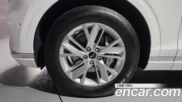 Genesis GV70 2024 — Şəkil 32/32