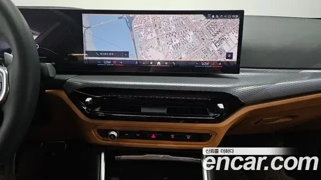 BMW 3 Series 2025 — Фото 14/20