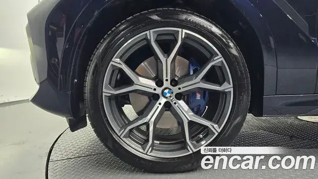 BMW X6 2023 — ფოტო 5/30