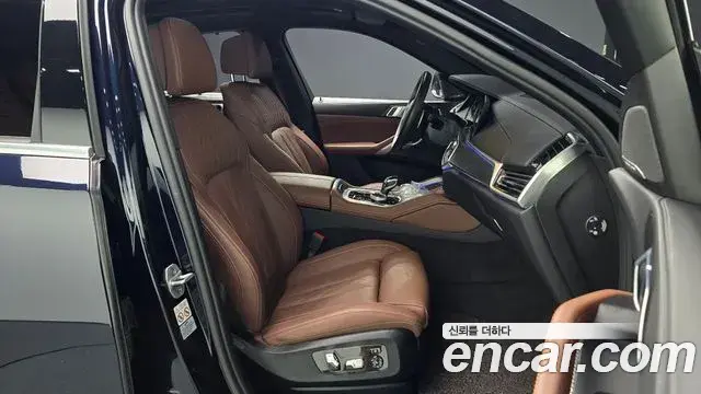 BMW X6 2023 — ფოტო 22/30
