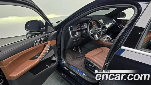 BMW X6 2023 — ფოტო 17/30