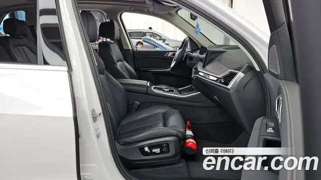 BMW X5 2024 — ფოტო 17/34