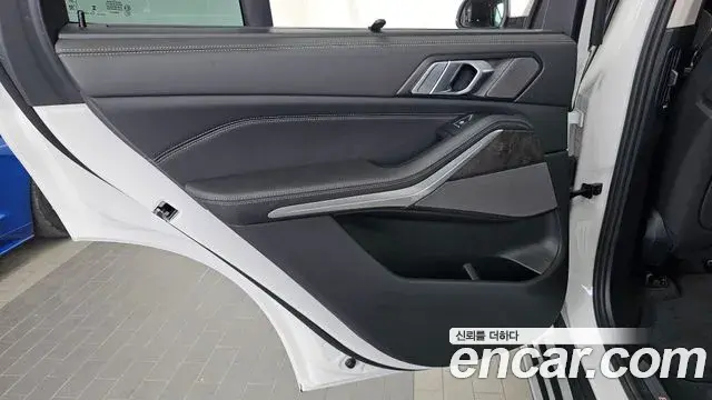 BMW X5 2024 — ფოტო 8/34