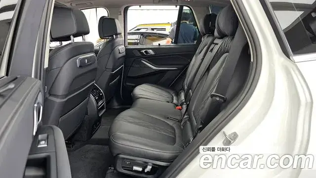 BMW X5 2024 — ფოტო 13/34