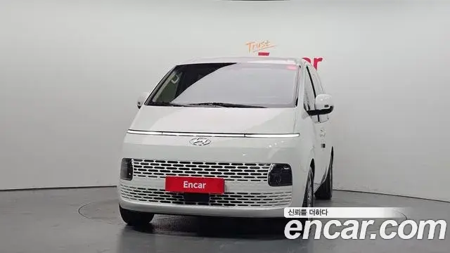 Hyundai Staria 2023 — Şəkil 4/31