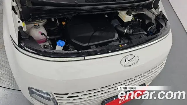Hyundai Staria 2023 — Şəkil 15/31
