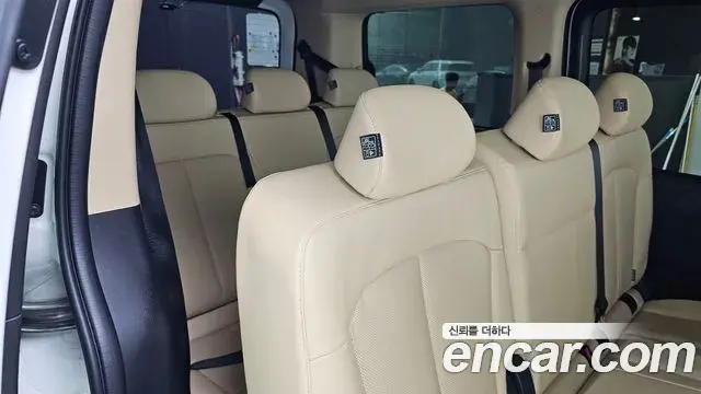 Hyundai Staria 2023 — Şəkil 30/31