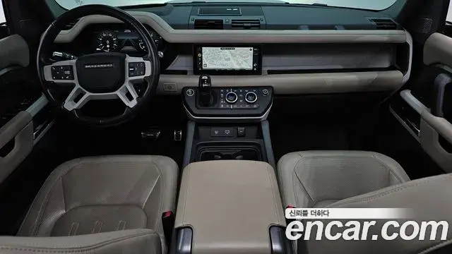 Land Rover Defender 2021 — Photo 10/34