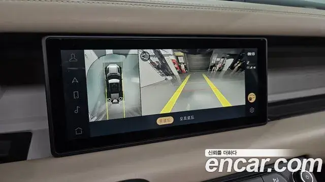 Land Rover Defender 2021 — Photo 29/34