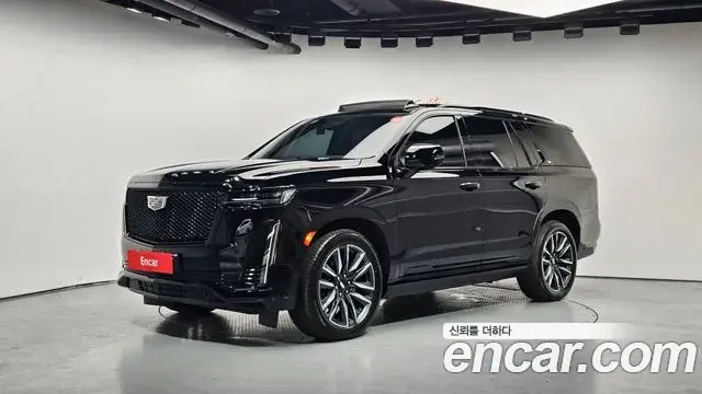 Cadillac Escalade 2023 — Фото 1/20