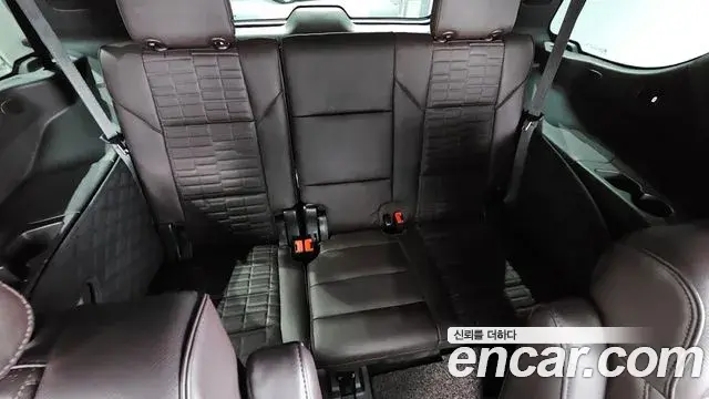 Cadillac Escalade 2023 — Фото 13/20