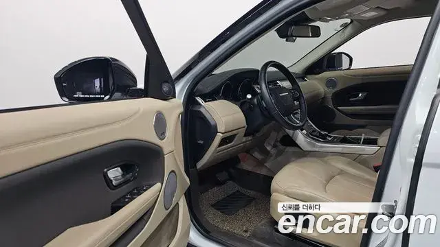 Land Rover Range Rover Evoque 2018 — ფოტო 29/30