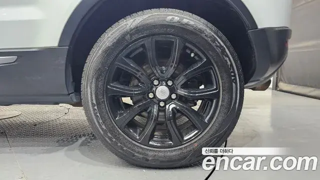 Land Rover Range Rover Evoque 2018 — ფოტო 5/30