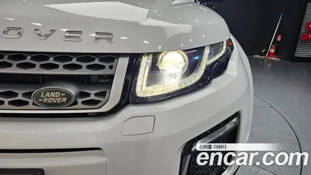 Land Rover Range Rover Evoque 2018 — ფოტო 7/30