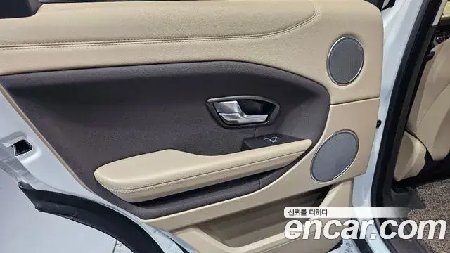 Land Rover Range Rover Evoque 2018 — ფოტო 2/30