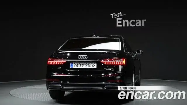 Audi A6 2020 — ფოტო 14/30
