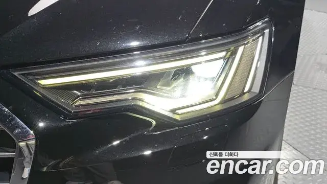 Audi A6 2020 — ფოტო 28/30
