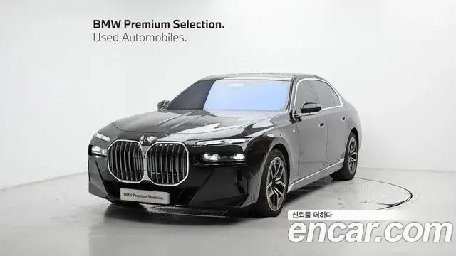 BMW 7 Series 2024 — ფოტო 10/20
