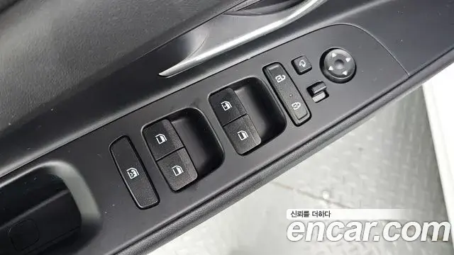 Hyundai The New Avante Hybrid 2022 — ფოტო 28/30