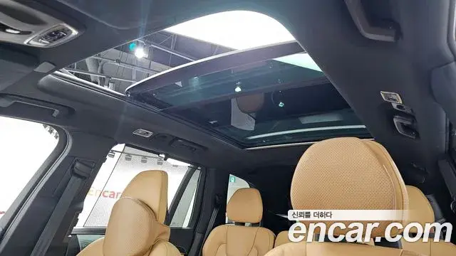 Volvo XC90 2021 — ფოტო 32/36