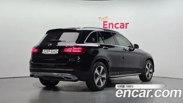 Mercedes-Benz GLC-Class 2019 — Фото 2/20